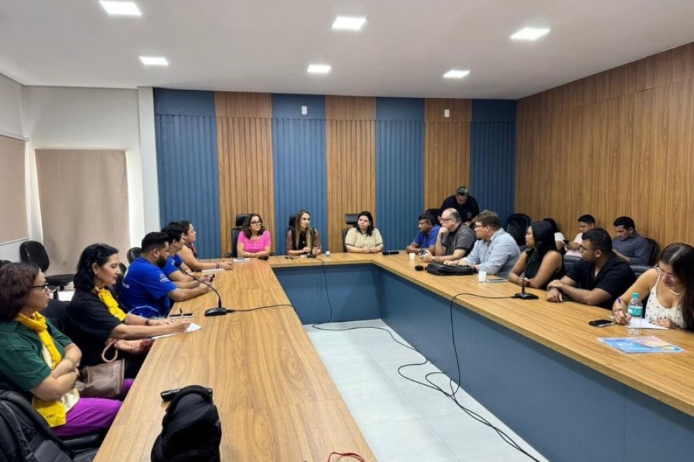 Procuradoria da Mulher e Escola do Legislativo se reúnem com empresários para reforçar campanha “Não É Não” no Carnaval