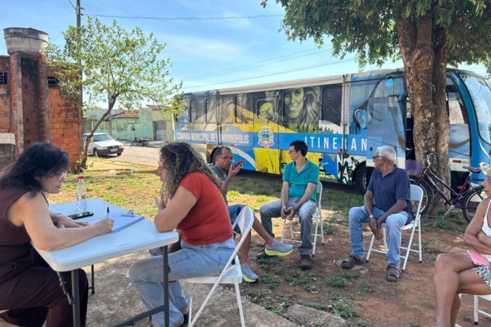 Moradores do Jardim Itapuã apresentam demandas durante edição do Câmara Itinerante